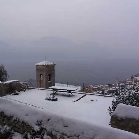 Semesterbostad Anna Brenzone sul Garda